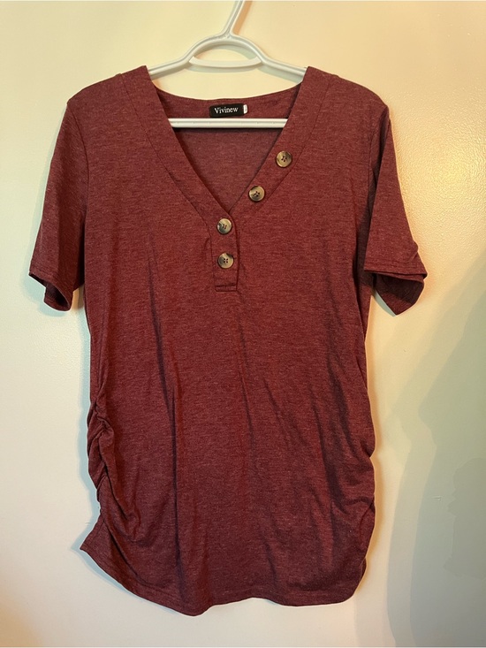 Tops - Women's Button V-Neck Short Sleeve Top - Burgundy